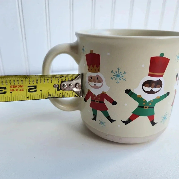 Mistletoe Co Christmas Nutcracker Santa Man Nostalgic Holiday Coffee Mug Cup R - Picture 7 of 9